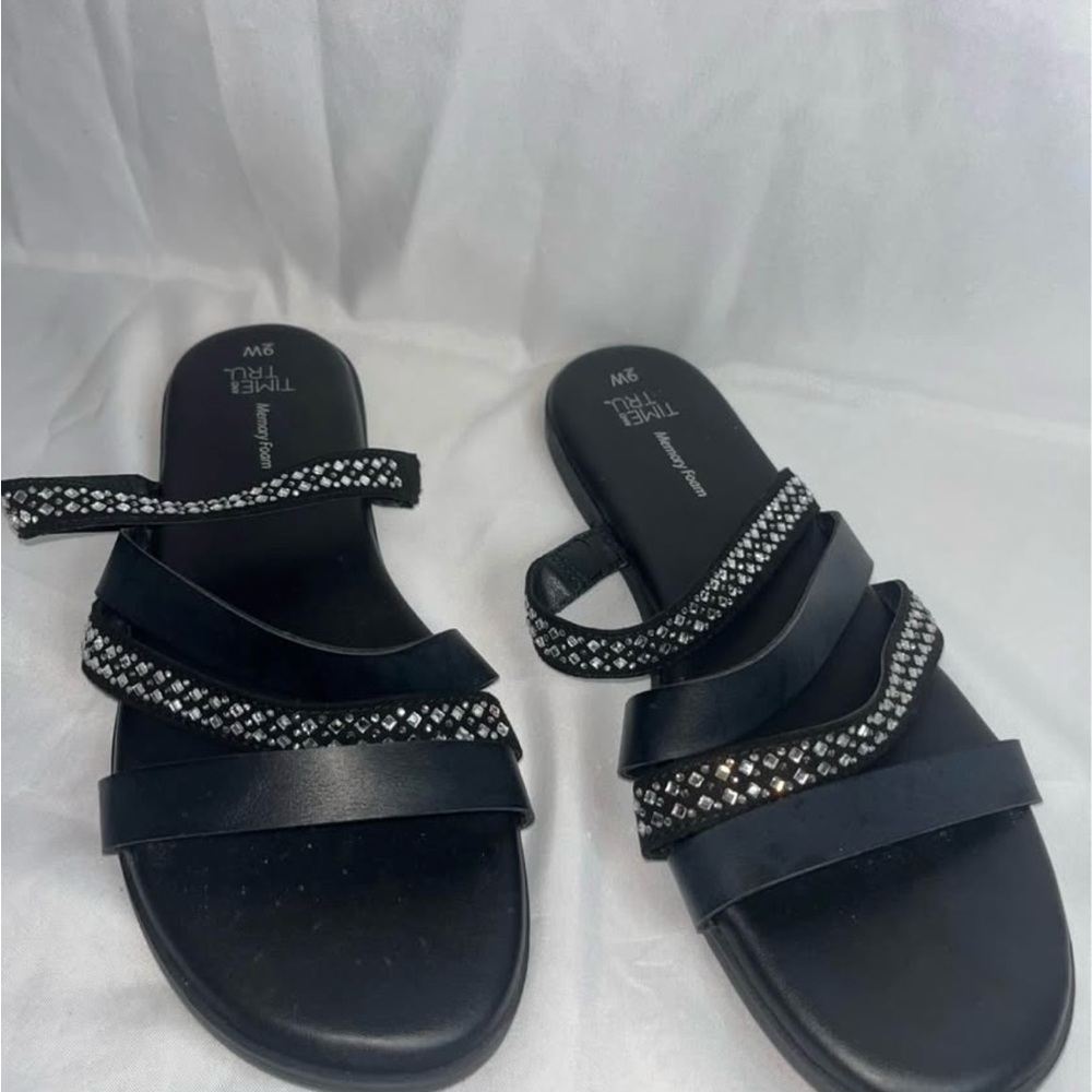 Time and Tru Black Sandals with Sparkling Straps